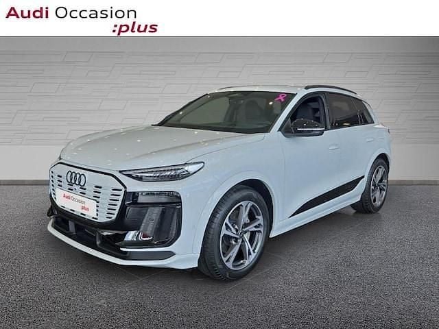 Blanc glacier métallisé Nouvelle 2025 Audi Q6 e-tron S-Line SUV | 72 990 € (Prix assez cher) - Image 1/4