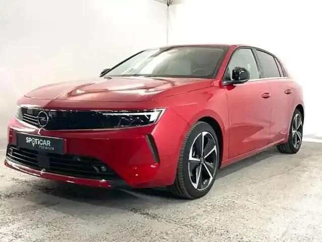 Rouge Occasion 2023 Opel Astra Elegance Berline | 19 490 € (Bon prix) - Image 1/4