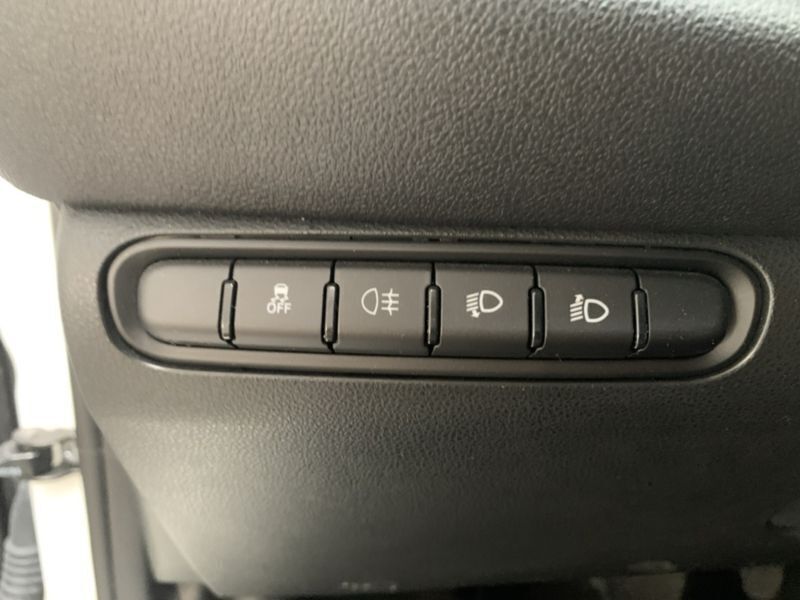 Image 3/4