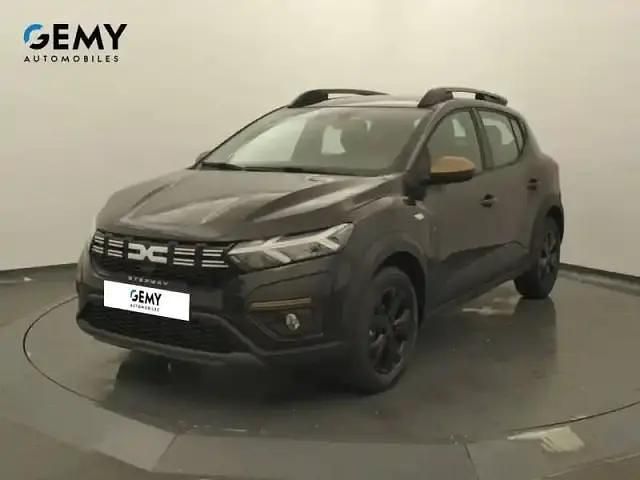 Noir Occasion 2025 Dacia Sandero Extreme Citadine | 17 990 € (Prix juste) - Image 1/4