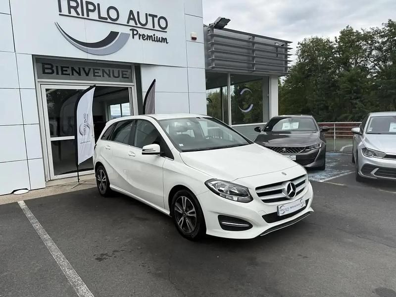 Blanc Utilisé 2018 Mercedes B200 Monospace | 12 990 € (Bon prix) - Image 1/4