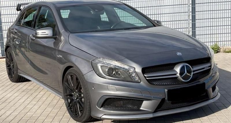 Gris montagne Utilisé 2014 Mercedes A45 AMG AMG Berline | 28 750 € (Prix juste) - Image 1/4