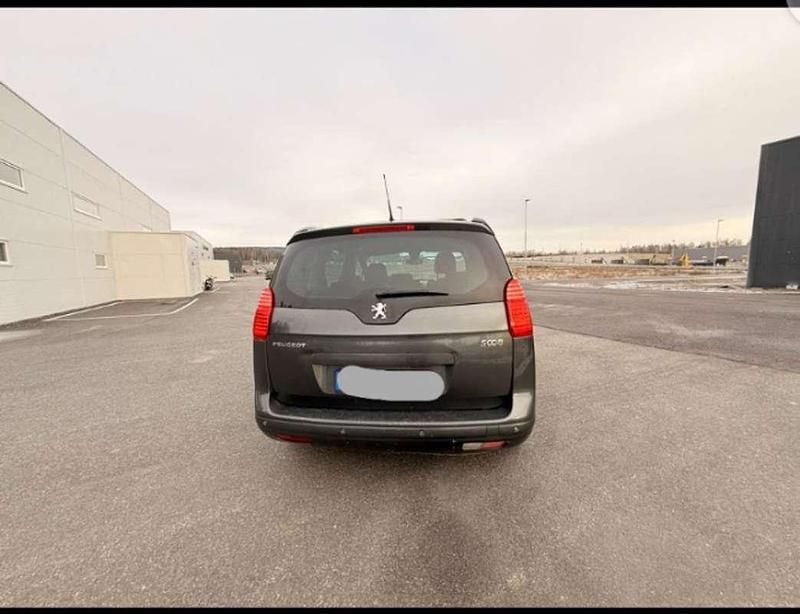 Occasion Peugeot 5008 Business-Line 110 ch (80 kW) 2010 Gris Monospace