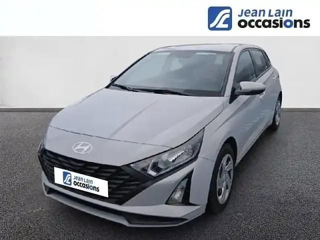 Gris Occasion 2024 Hyundai i20 Berline | 16 590 € (Prix juste) - Image 1/4