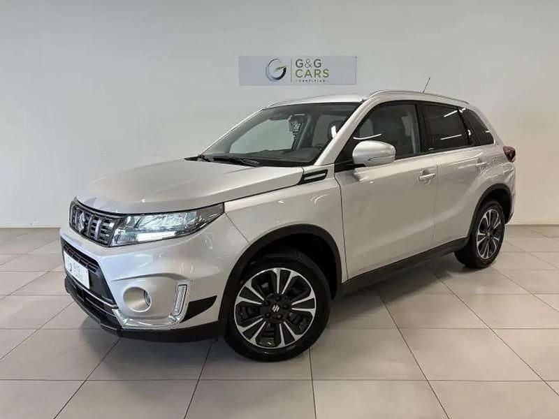 Gris Utilisé 2024 Suzuki Vitara SUV | 20 990 € (Prix assez cher) - Image 1/4