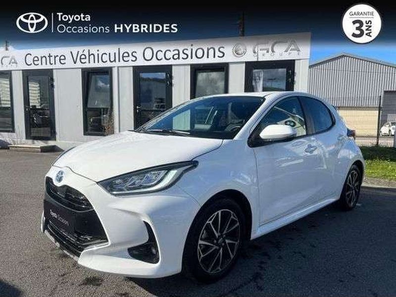 Utilisé 2023 Toyota Yaris Hybrid Design Berline | 21 990 € (Prix juste) - Image 1/1