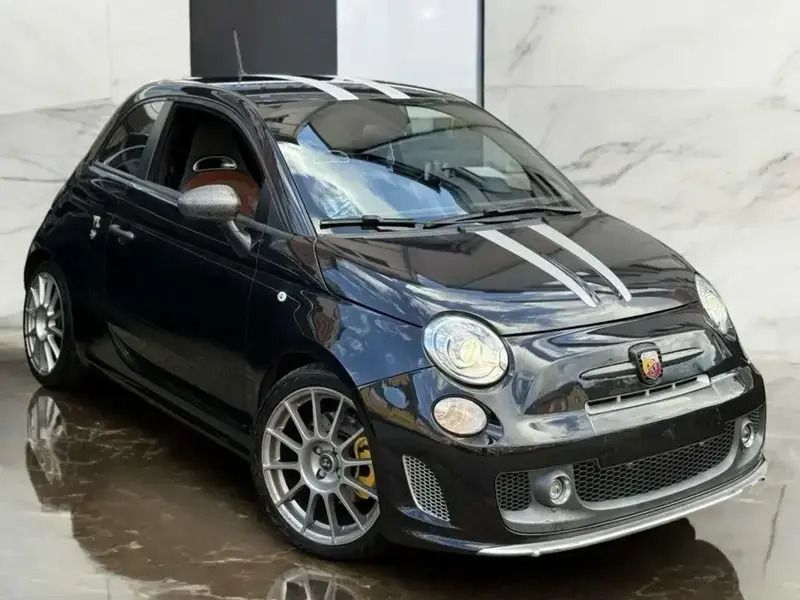 Noir Utilisé 2014 Abarth 595 Competizione Citadine | 13 990 € - Image 1/4