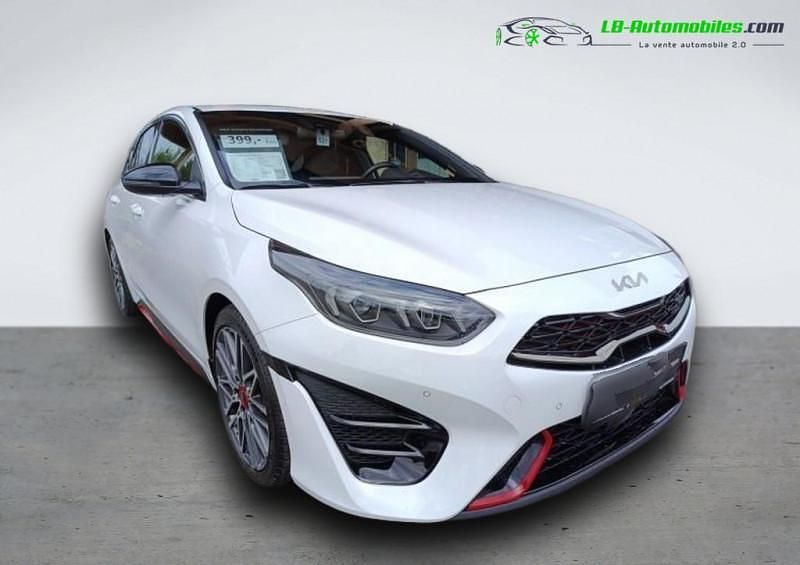 Utilisé 2022 Kia ProCeed 2 Citadine | 31 400 € (Prix juste) - Image 1/3