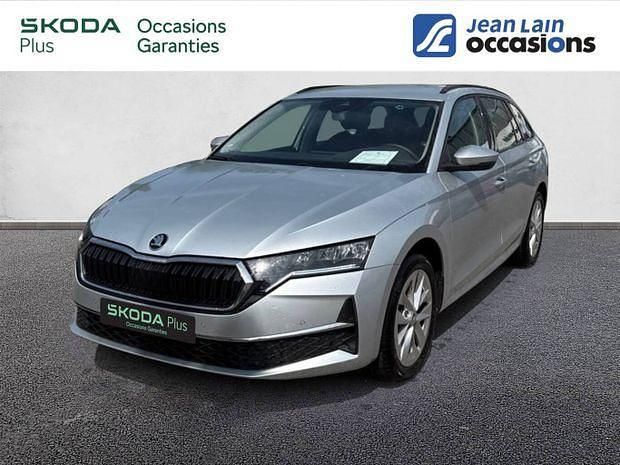 Gris Utilisé 2025 Skoda Octavia Selection | 33 690 € (Prix assez cher) - Image 1/4