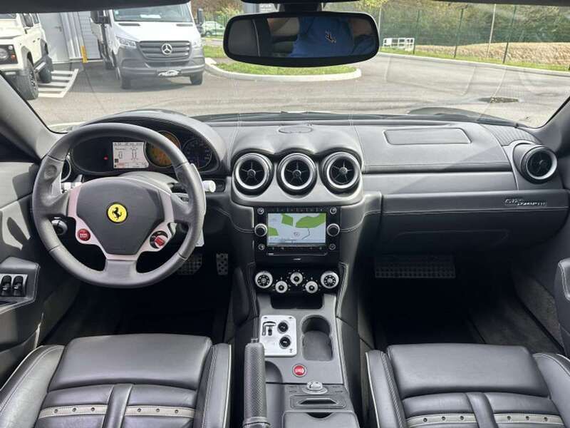 Image 4/4