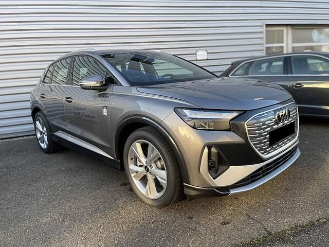 Gris typhon métallisé Occasion 2025 Audi Q4 e-tron S-Line SUV | 50 890 € (Bon prix) - Image 1/4