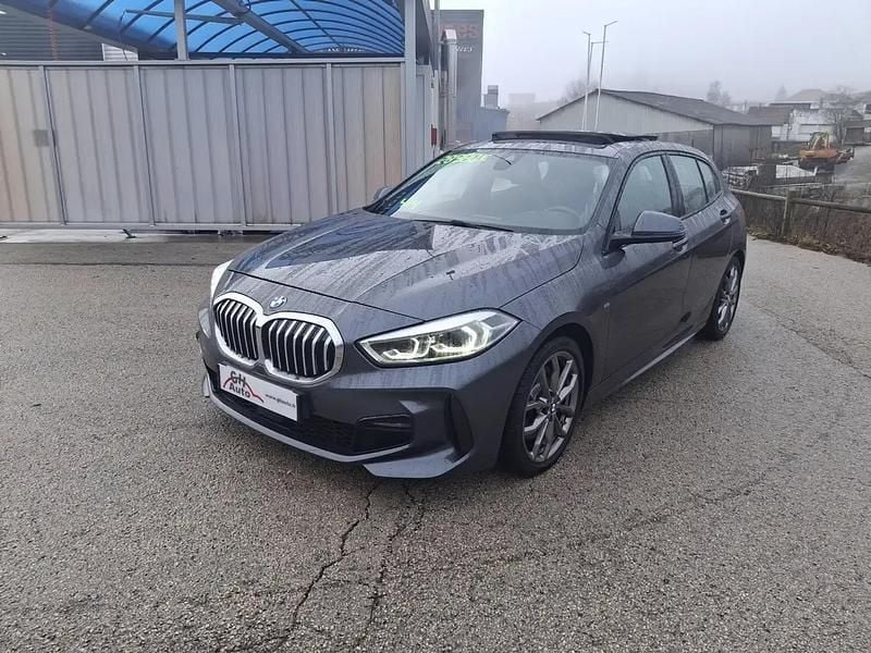 Gris Occasion 2021 BMW 120 M Sport Citadine | 28 980 € (Prix juste) - Image 1/4