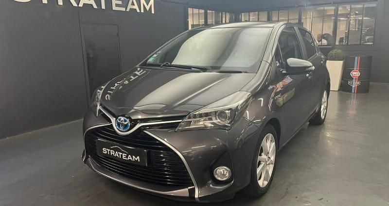 Utilisé 2015 Toyota Yaris Hybrid Citadine | 9 990 € (Super prix) - Image 1/4