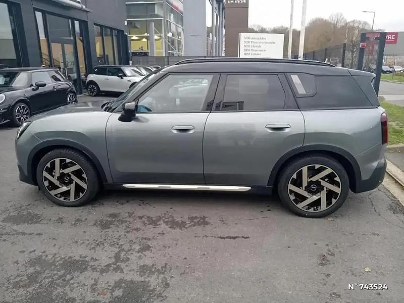 Gris Utilisé 2024 Mini Cooper Countryman Favoured SUV | 48 990 € - Image 1/3