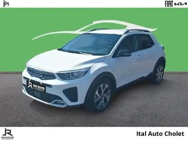Blanc Occasion 2024 Kia Stonic GT-Line SUV | 18 490 € (Prix juste) - Image 1/4