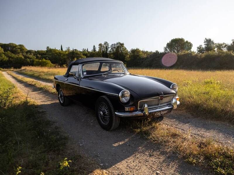 Violet Utilisé 1964 MG B Cabriolet | 18 900 € - Image 1/4