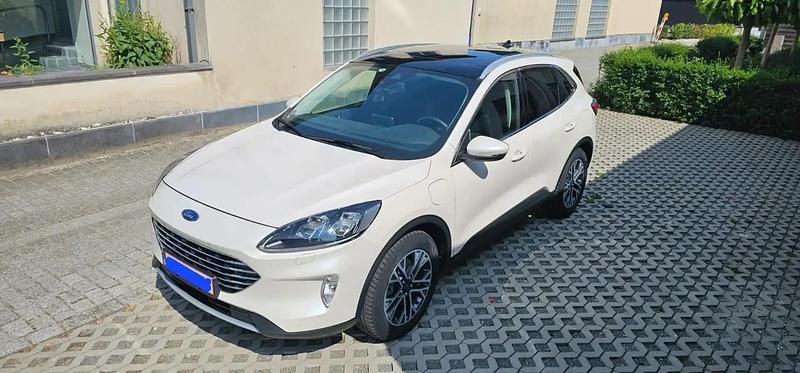 Utilisé 2012 Ford Kuga Titanium SUV | 23 500 € - Image 1/4