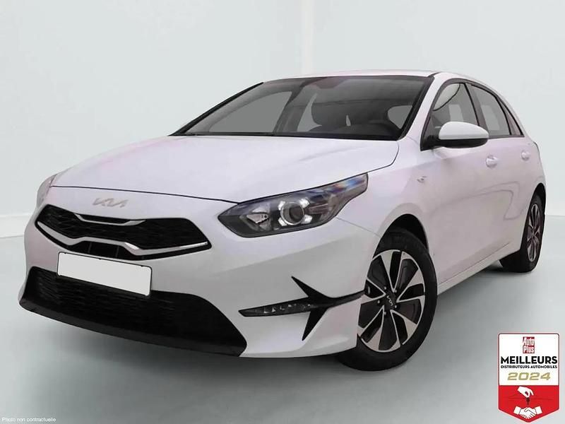 Blanc Nouvelle 2025 Kia Ceed Citadine | 23 902 € (Bon prix) - Image 1/4