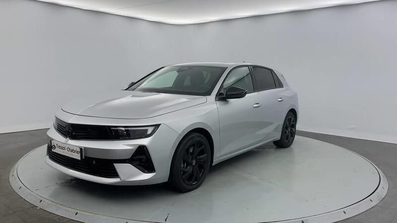 Gris Utilisé 2024 Opel Astra Berline | 28 140 € (Prix juste) - Image 1/3