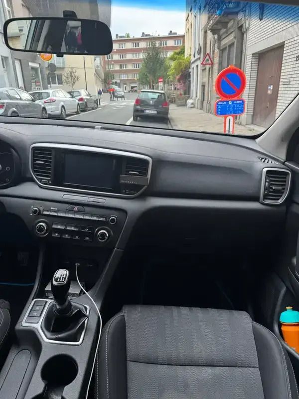 Image 2/4