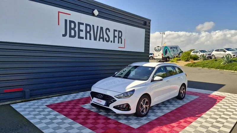 Blanc Utilisé 2021 Hyundai i30 Break | 14 990 € (Bon prix) - Image 1/4