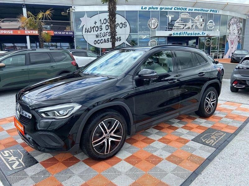 Noir Utilisé 2021 Mercedes GLA200 Progressive SUV | 29 950 € (Prix juste) - Image 1/4