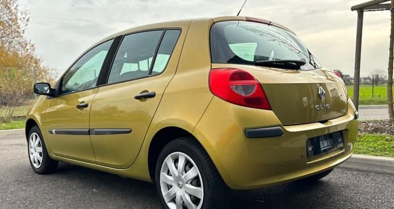 Occasion Renault Clio II Dynamique 75 ch (55 kW) 2006 Citadine