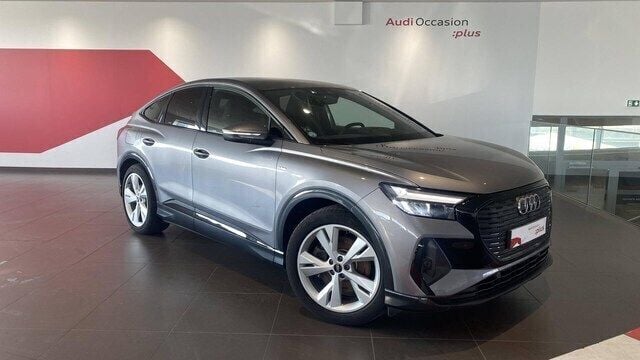 Gris Utilisé 2022 Audi Q4 Sportback e-tron S-Line SUV | 49 970 € (Prix cher) - Image 1/4