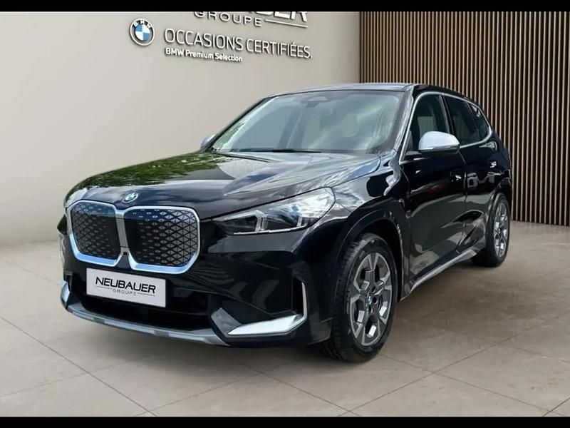 Noir Occasion 2025 BMW iX1 xLine SUV | 42 800 € (Super prix) - Image 1/4