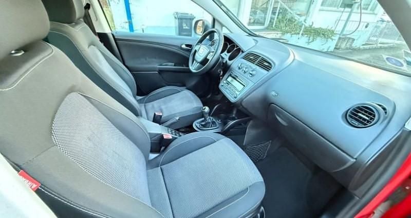 Occasion Seat Altea Ecomotive 106 ch (77 kW) 2010 Rouge Monospace