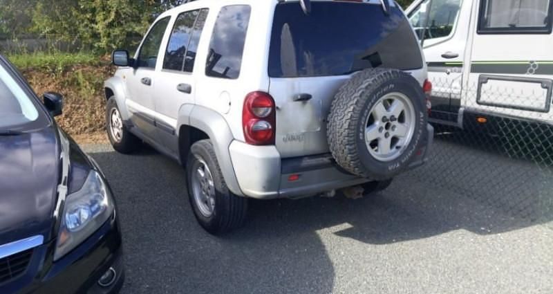 Occasion 2006 Jeep Cherokee SUV | 7 990 € - Image 1/4
