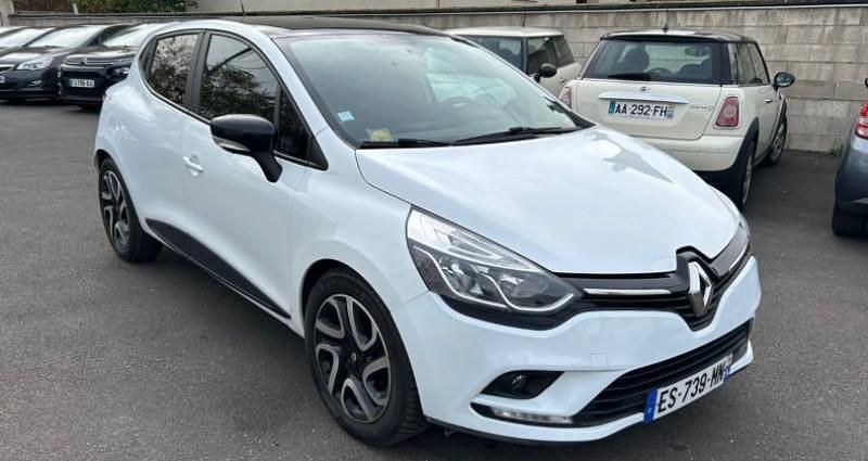 Blanc Utilisé 2017 Renault Clio IV Zen Citadine | 8 990 € - Image 1/4