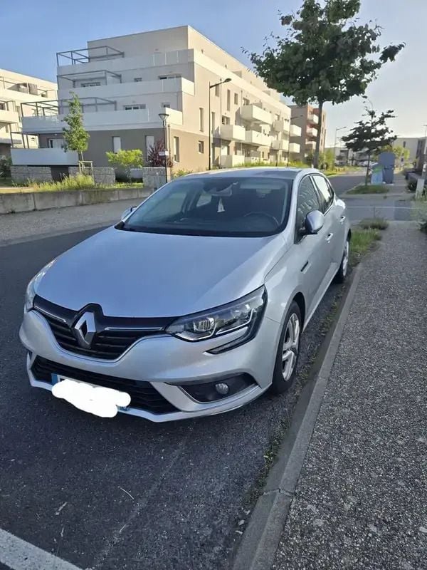 Image 2/4
