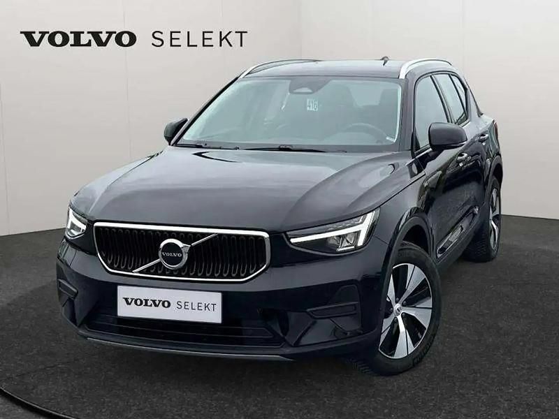 Noir Utilisé 2024 Volvo XC40 Core SUV | 32 092 € (Bon prix) - Image 1/4