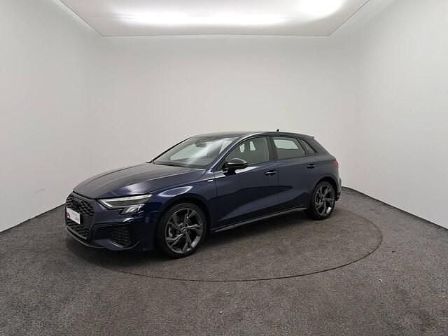 Bleu navarre métallisé Utilisé 2021 Audi A3 S-Line | 29 900 € (Prix cher) - Image 1/4