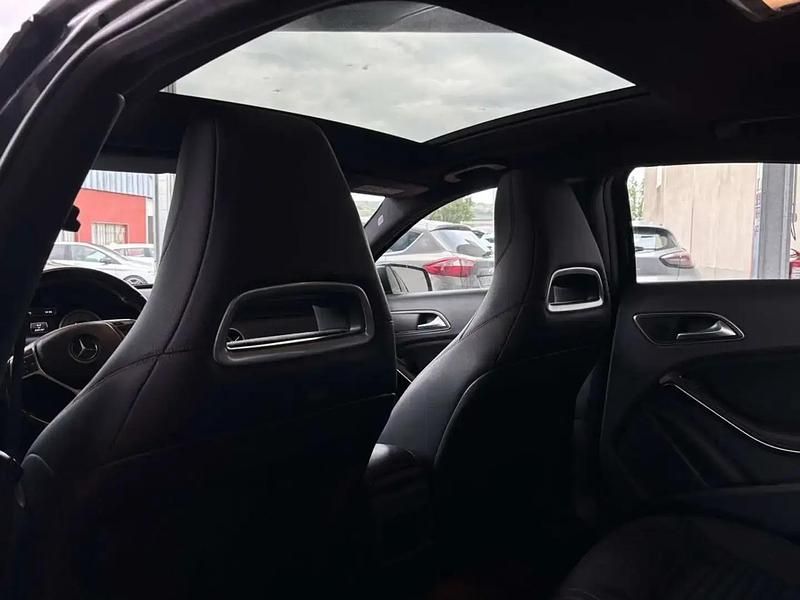 Noir Utilisé 2015 Mercedes A180 Berline | 9 990 € (Prix cher) - Image 1/4
