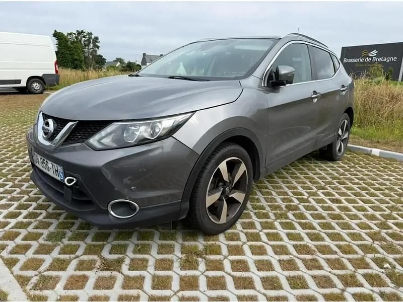 Gris Occasion 2015 Nissan Qashqai SUV | 13 500 € (Prix juste) - Image 1/4
