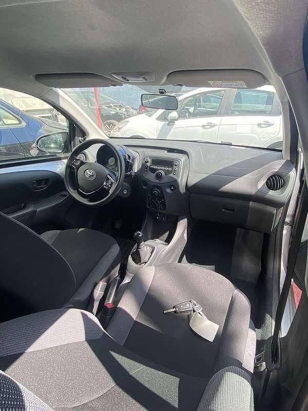 Image 4/4