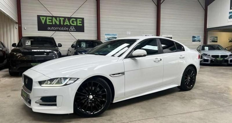 Blanc Utilisé 2016 Jaguar XE R-Sport Berline | 12 900 € (Prix juste) - Image 1/4