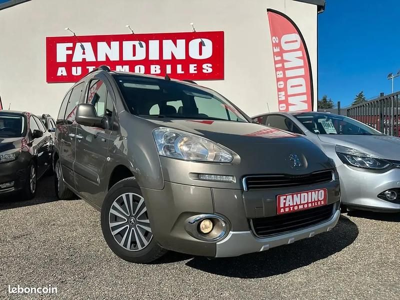 Beige Utilisé 2013 Peugeot Partner Tepee Style Monospace | 9 490 € (Prix juste) - Image 1/4