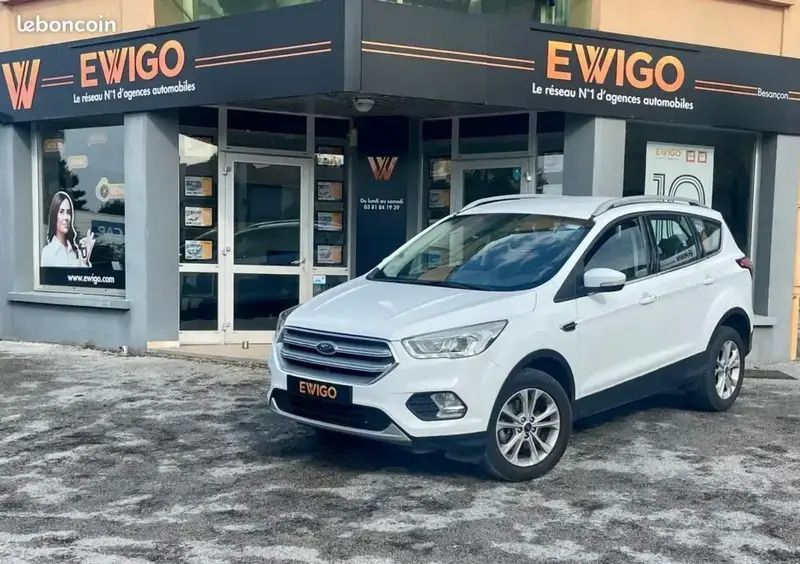 Blanc Utilisé 2019 Ford Kuga Titanium SUV | 17 980 € (Bon prix) - Image 1/4