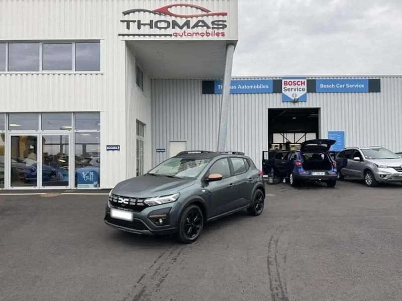 Vert Utilisé 2025 Dacia Sandero Extreme Berline | 17 995 € (Prix juste) - Image 1/4