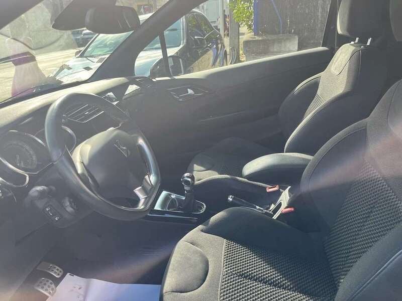 Occasion DS Automobiles DS3 110 ch (80 kW) 2018 Gris Berline