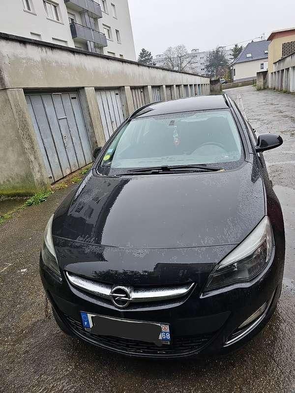 Occasion Opel Astra Cosmo 131 ch (96 kW) 2012 Break
