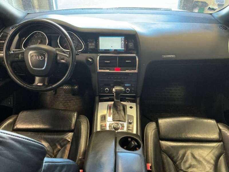 Image 4/4