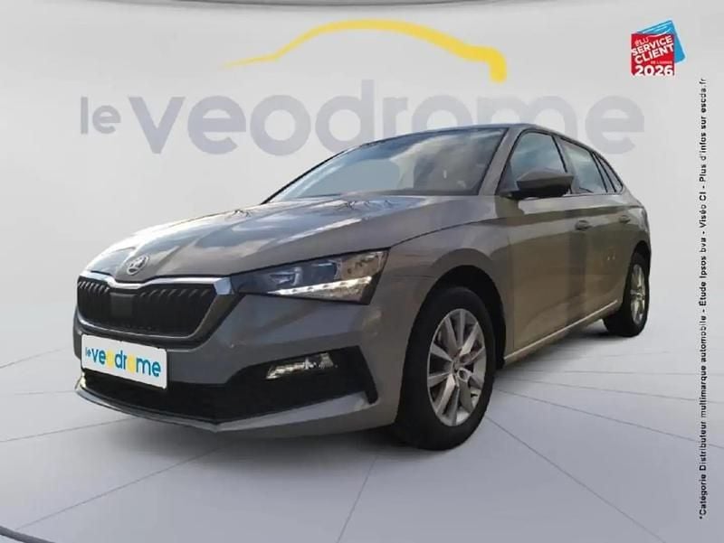 Occasion Skoda Scala Ambition 118 ch (86 kW) 2019 Gris perle spéciale Citadine