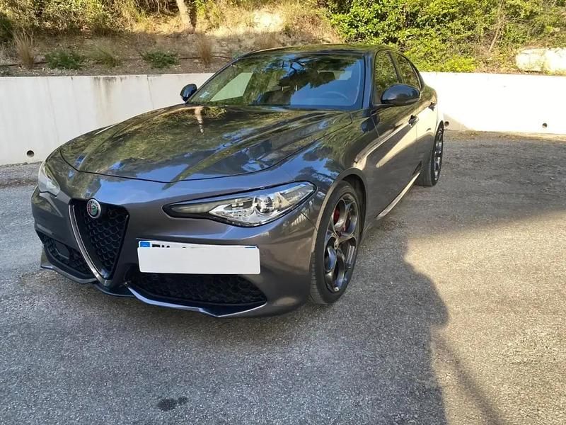 Gris Occasion 2019 Alfa Romeo Giulia Berline | 25 990 € (Prix juste) - Image 1/4