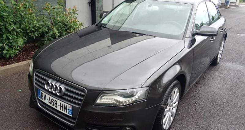 Noir Utilisé 2011 Audi A4 Berline | 6 800 € (Prix juste) - Image 1/4