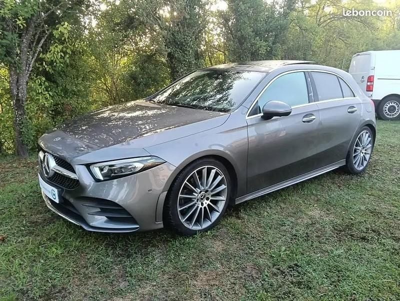 Gris Utilisé 2019 Mercedes A220 AMG line Berline | 25 990 € (Prix juste) - Image 1/4