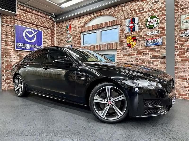Noir Utilisé 2019 Jaguar XF R-Sport Berline | 31 970 € - Image 1/4